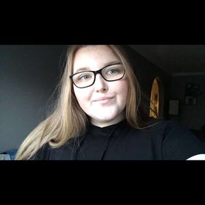 Meet your Posher, Cindy